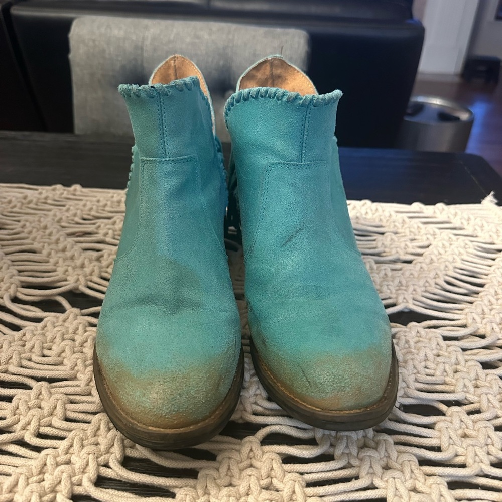 Circle G Turqouise Fringe Ankle boots 9.5 - Picture 2 of 7